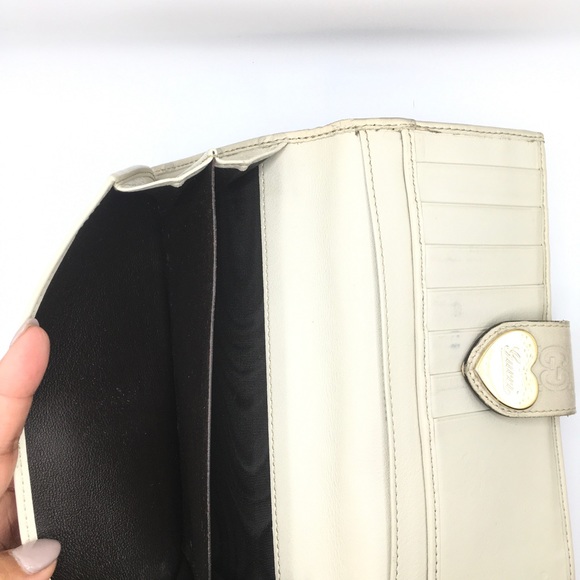 Gucci vintage authentic heart continental wallet Guccissima White - Picture 8 of 14